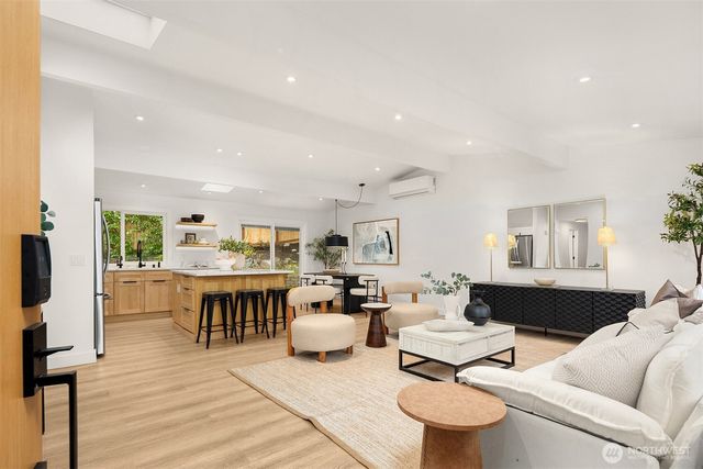 1513 3rd Place, Kirkland, WA 98033