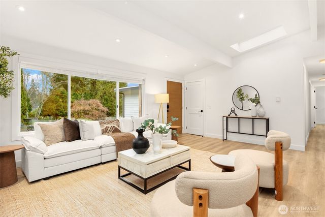 1513 3rd Place, Kirkland, WA 98033