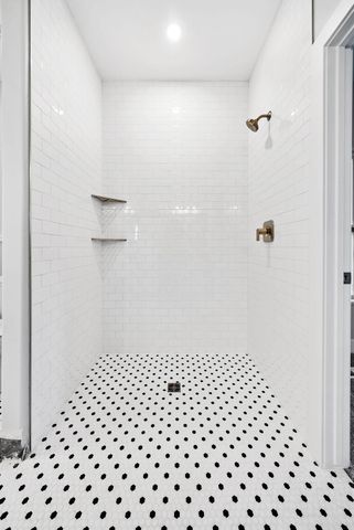 1314 SILVER Lane, Crescent, IA 51526