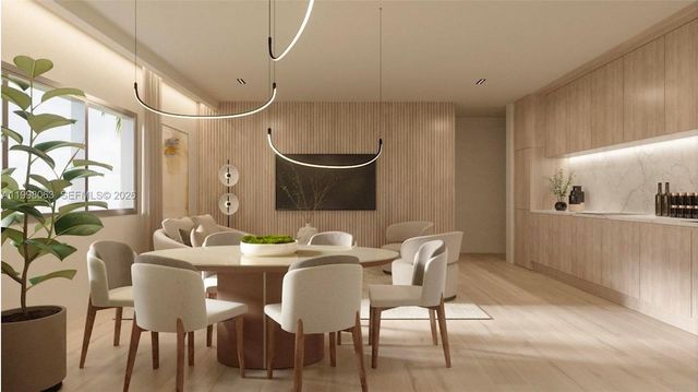 250 Collins Av 212, Miami Beach, FL 33139