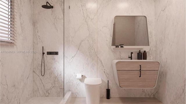 250 Collins Av 212, Miami Beach, FL 33139