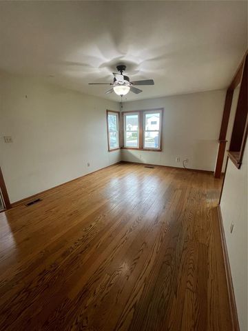 218 E Ercoupe Drive, Oklahoma City, OK 73110