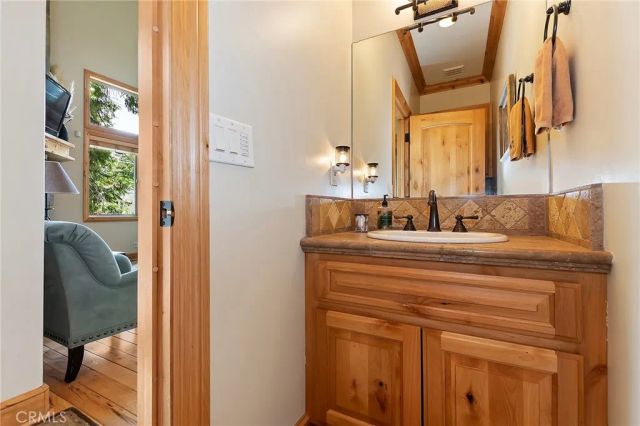 116 Fairway Drive, Lake Arrowhead, CA 92352