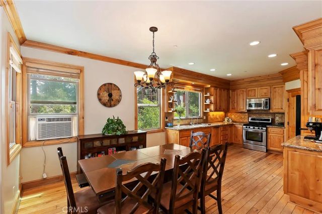 116 Fairway Drive, Lake Arrowhead, CA 92352