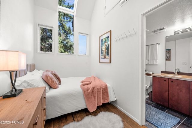 2149 Apache Trail Apt 18, Park City, UT 84098