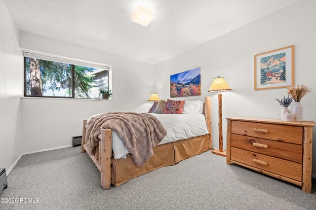 2149 Apache Trail Apt 18, Park City, UT 84098