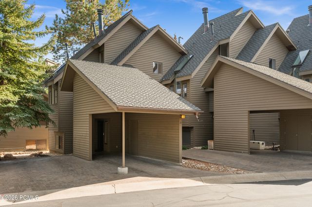 2149 Apache Trail Apt 18, Park City, UT 84098
