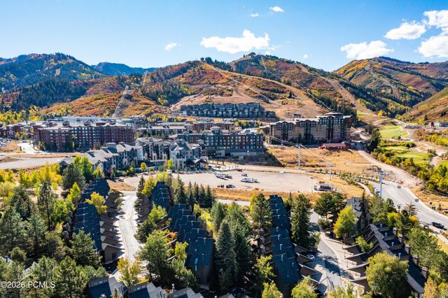 2149 Apache Trail Apt 18, Park City, UT 84098