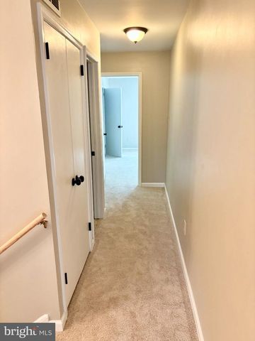 1726 SARATOGA CT, Allentown, PA 18104
