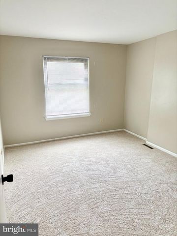 1726 SARATOGA CT, Allentown, PA 18104
