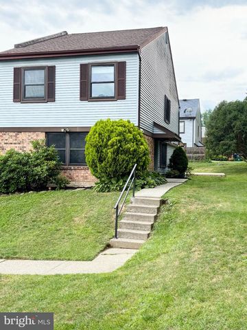 1726 SARATOGA CT, Allentown, PA 18104