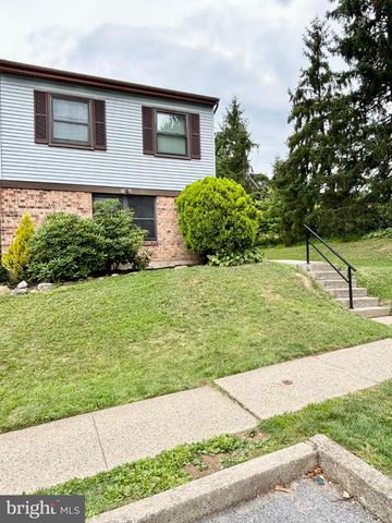 1726 SARATOGA CT, Allentown, PA 18104