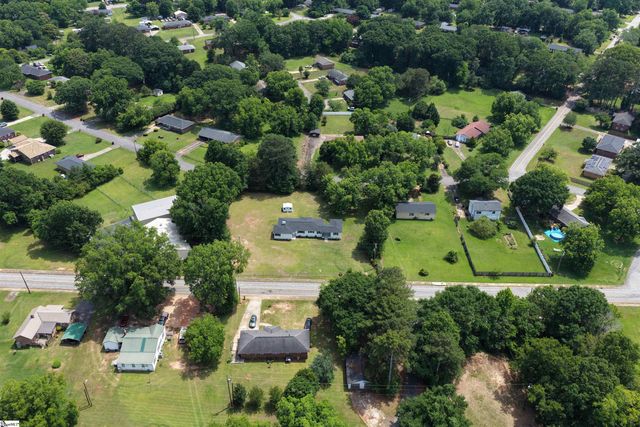 1300 Belhaven Road, Anderson, SC 29621