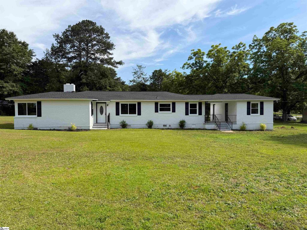 1300 Belhaven Road, Anderson, SC 29621