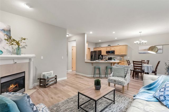 26834 226th Place SE, Maple Valley, WA 98038