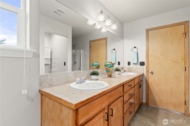 26834 226th Place SE, Maple Valley, WA 98038