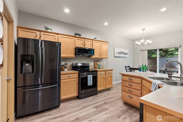 26834 226th Place SE, Maple Valley, WA 98038