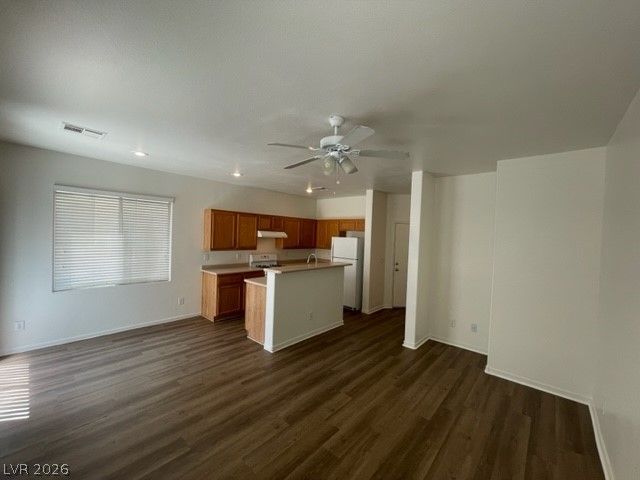 5875 West Santoli Avenue, Las Vegas, NV 89139
