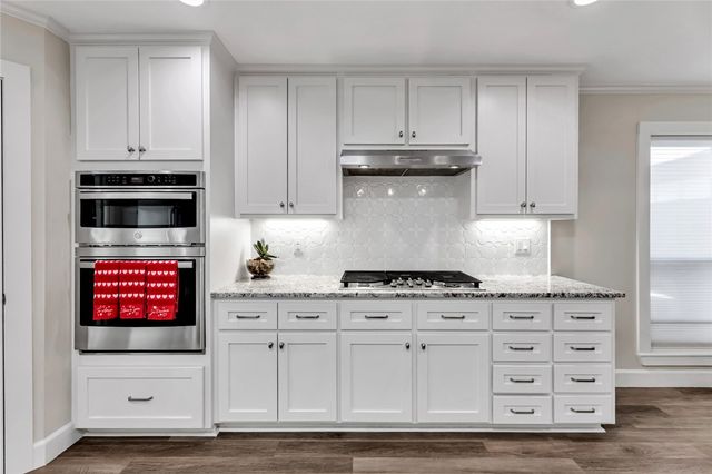 3005 Camelot Drive NW, Bryan, TX 77802