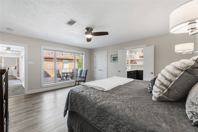 3005 Camelot Drive NW, Bryan, TX 77802