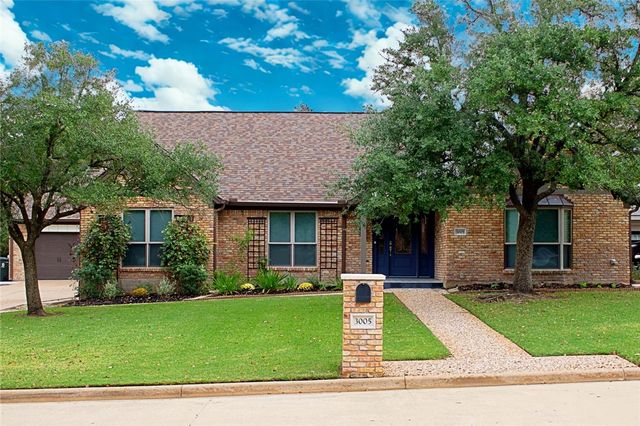3005 Camelot Drive NW, Bryan, TX 77802