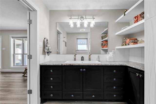 3005 Camelot Drive NW, Bryan, TX 77802