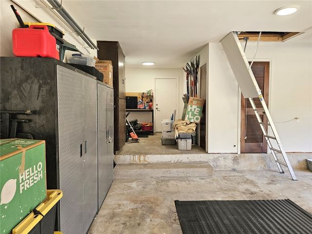 3005 Camelot Drive NW, Bryan, TX 77802