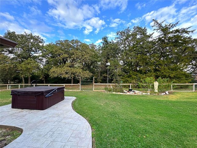 3005 Camelot Drive NW, Bryan, TX 77802