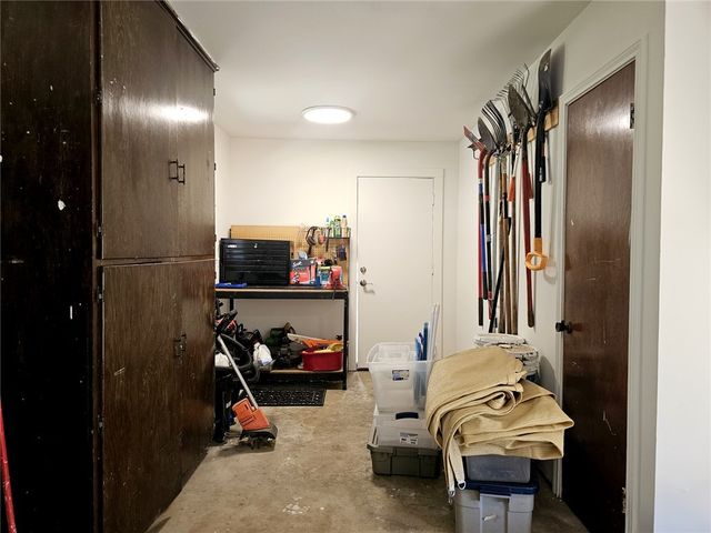 3005 Camelot Drive NW, Bryan, TX 77802