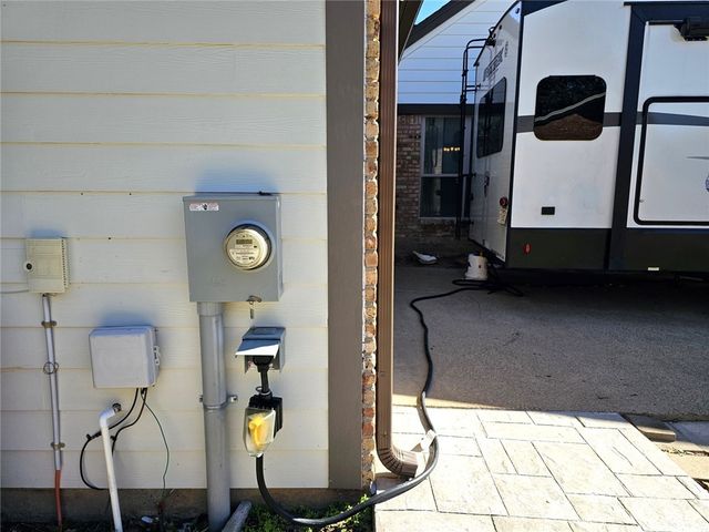 3005 Camelot Drive NW, Bryan, TX 77802