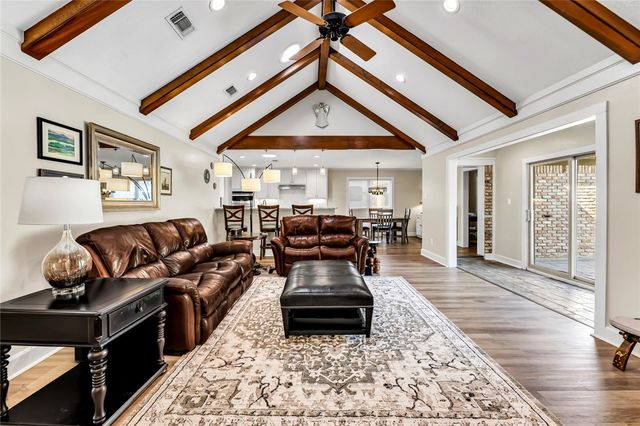 3005 Camelot Drive NW, Bryan, TX 77802