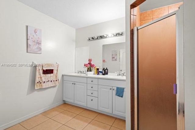 707 SE Karrigan Ter, Port St. Lucie, FL 34983