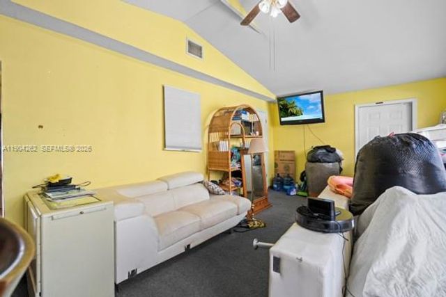 707 SE Karrigan Ter, Port St. Lucie, FL 34983