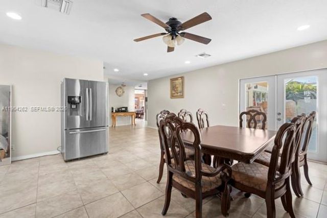 707 SE Karrigan Ter, Port St. Lucie, FL 34983