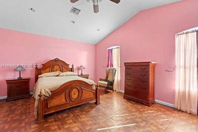 707 SE Karrigan Ter, Port St. Lucie, FL 34983