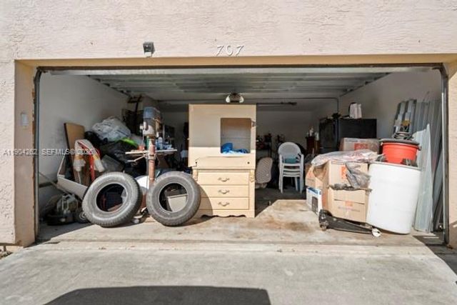 707 SE Karrigan Ter, Port St. Lucie, FL 34983