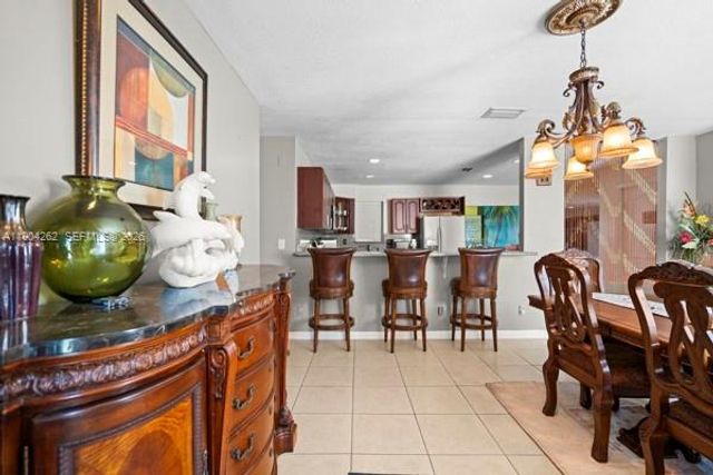 707 SE Karrigan Ter, Port St. Lucie, FL 34983