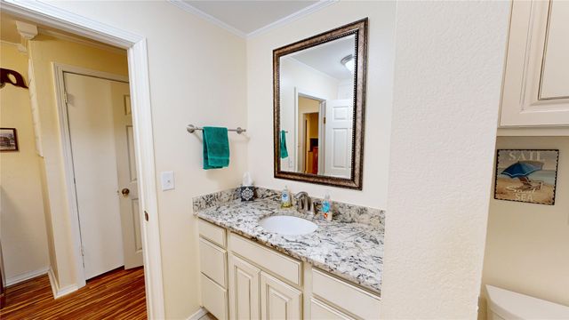 5909 S 63rd West West Avenue, Tulsa, OK 74107