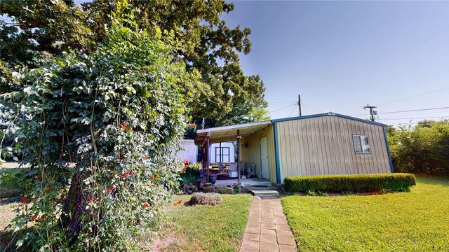 5909 S 63rd West West Avenue, Tulsa, OK 74107
