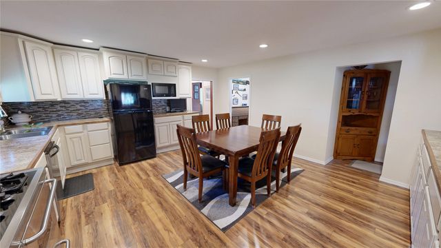 5909 S 63rd West West Avenue, Tulsa, OK 74107