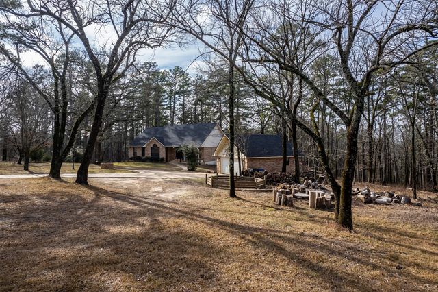 19261 County Road 445, Lindale, TX 75771
