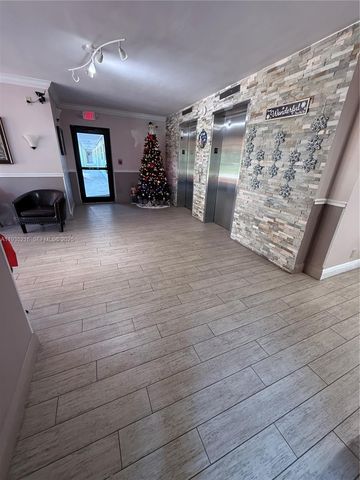 3250 N Palm Aire Dr 508, Pompano Beach, FL 33069