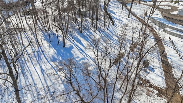 445 Bovey Road, Wayzata, MN 55391