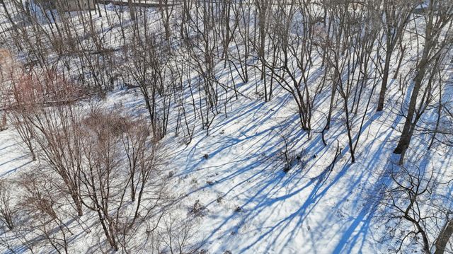 445 Bovey Road, Wayzata, MN 55391