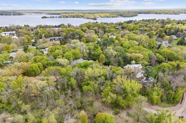 445 Bovey Road, Wayzata, MN 55391