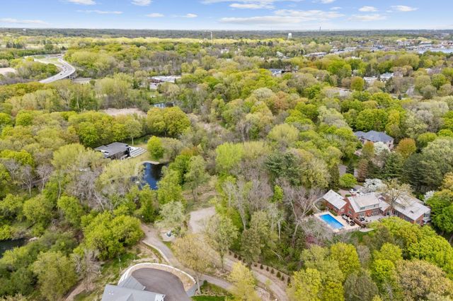 445 Bovey Road, Wayzata, MN 55391