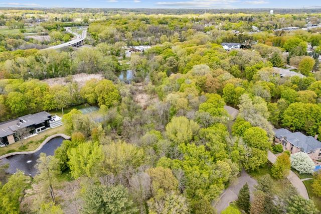445 Bovey Road, Wayzata, MN 55391
