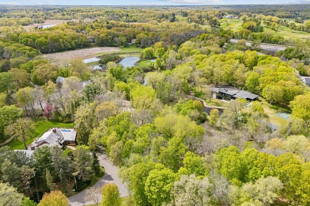 445 Bovey Road, Wayzata, MN 55391