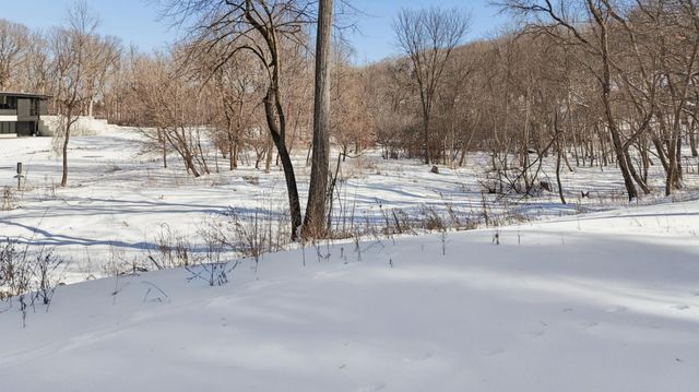 445 Bovey Road, Wayzata, MN 55391