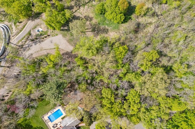 445 Bovey Road, Wayzata, MN 55391